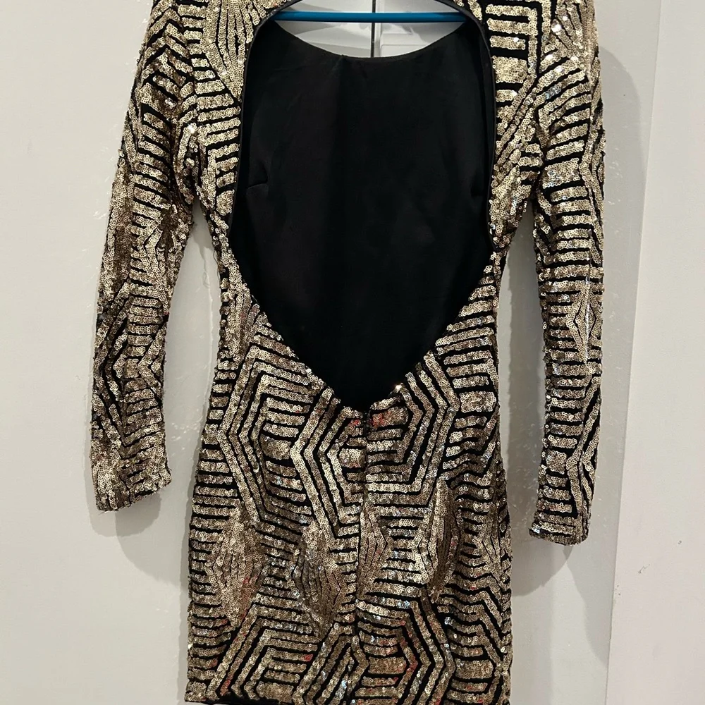 Akira Gold Open Back Sequin NYE dress Size S - Picture 2 of 5